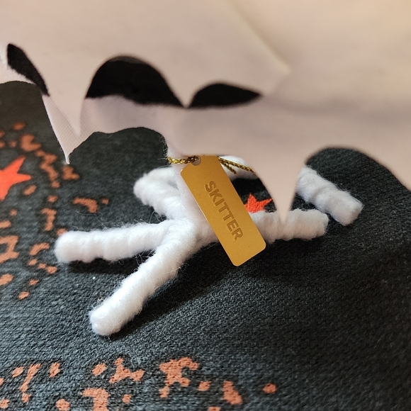 New  2024 Target Halloween Bird - Picture 5 of 5